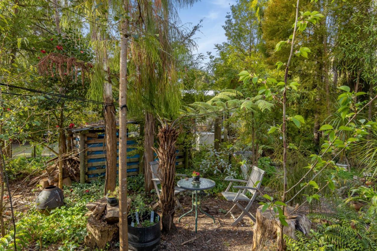 Bellbird Cottage - Lake Taupo Bach Waitahanui 외부 사진